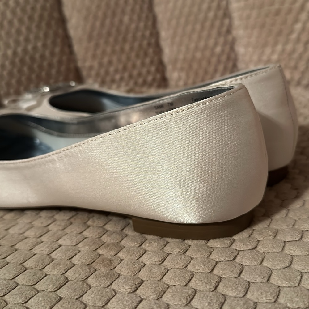 Bridal White Satin Rhinestones Ballet Slippers Flats for Dancing 7 - Picture 3 of 7